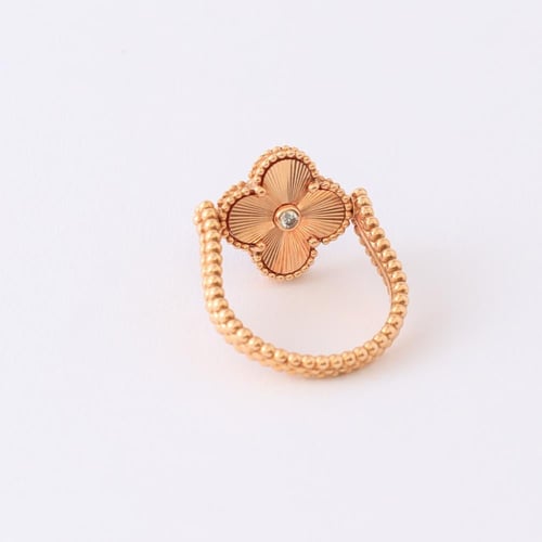 خاتم ذهب عيار 18