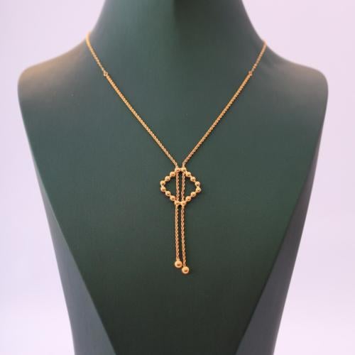 عقد ذهب عيار 21