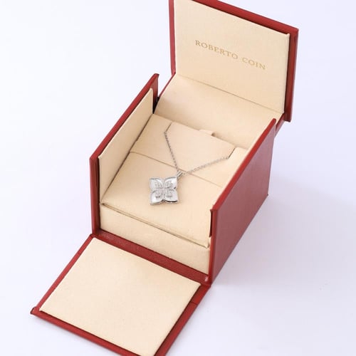 عقد ذهب عيار 18