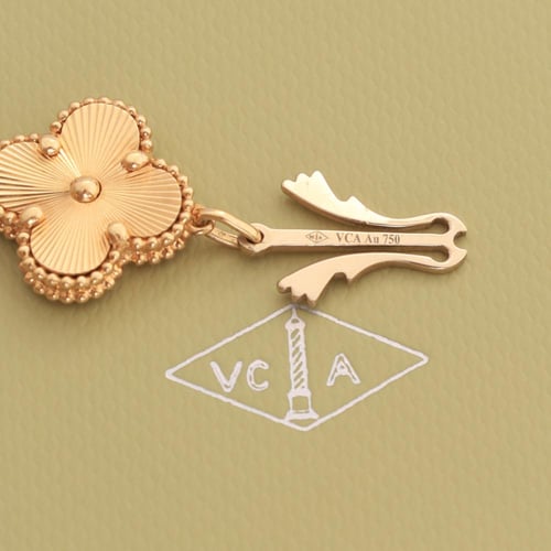 اسواره ذهب عيار 18