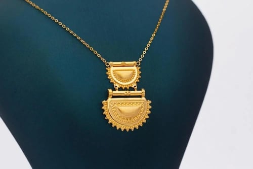 عقد البراشي ذهب عيار 21