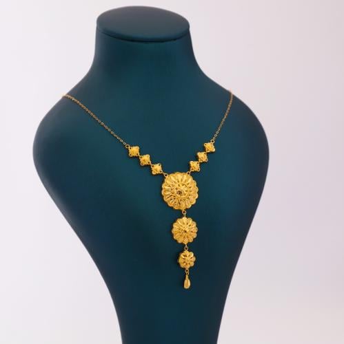 عقد ذهب عيار 21