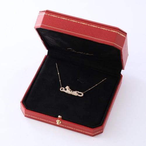 عقد ذهب عيار 18