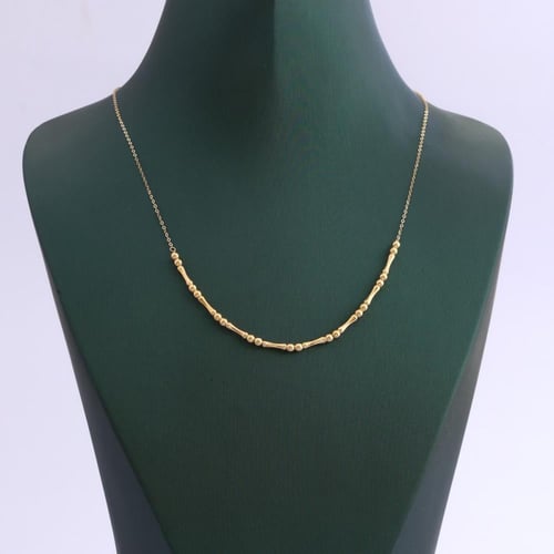 عقد ذهب عيار 18