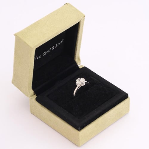 خاتم ذهب عيار 18