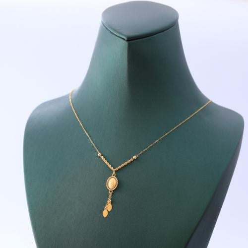 عقد ذهب عيار 21