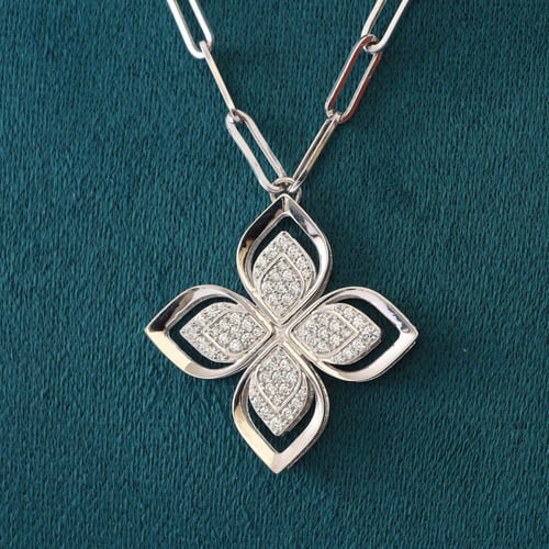 عقد ذهب عيار 18