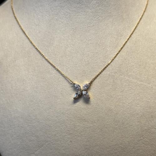 عقد النرجسية عقد التشكيلة الربيعية بحجر ماس أبيض ن...