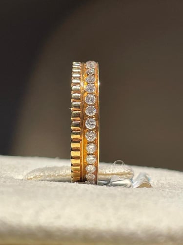 خاتم ألماس ذهبي بتصميم فاخر