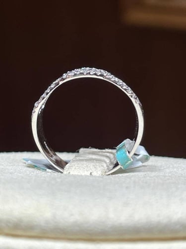 خاتم الماس راقٍ يعبر عن الفخامة