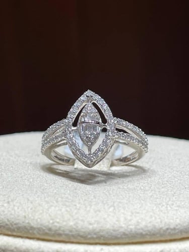 خاتم الماس أنيق بتصميم فاخر