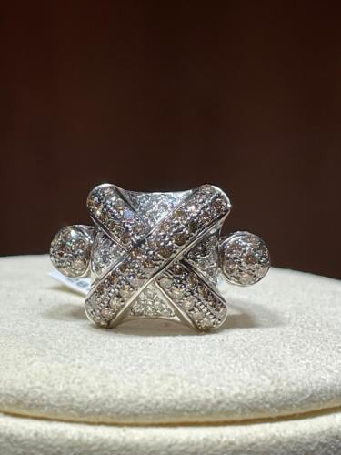 ِخاتم ألماس بتصميم خماسي فخم وفريد