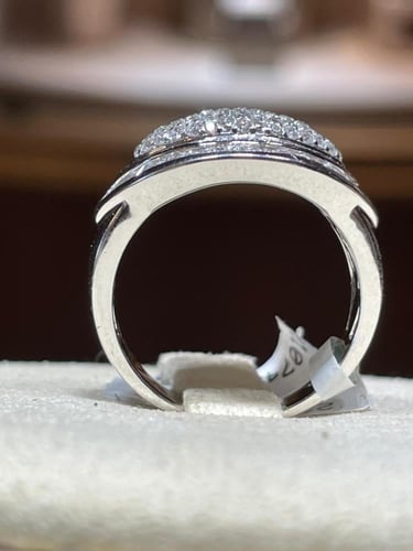 خاتم الماس بتصميم فخم يلفت الأنظار