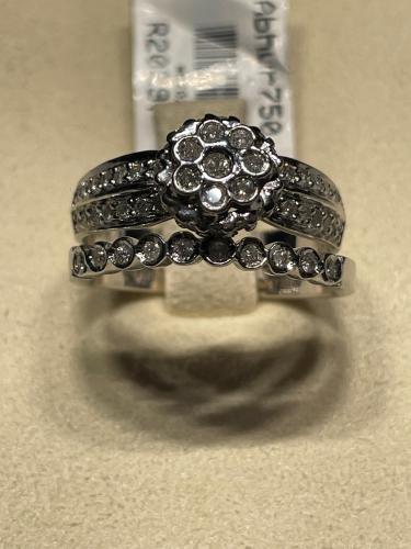 خاتم ألماس بتصميم زهري فاخر