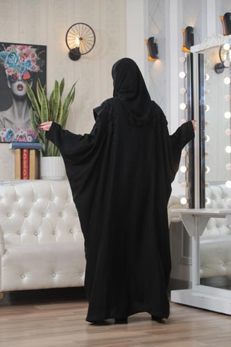 الإطلالة الكاملة