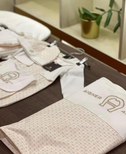 طقم اقنر ٥ قطع ( كيس الماركة مجاناً)