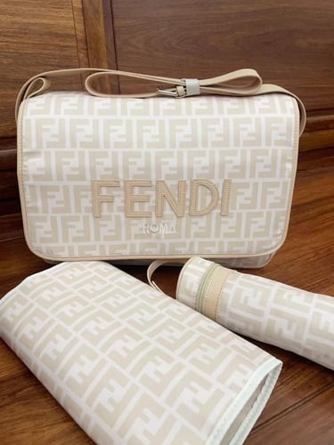 شنطة مواليد فندي