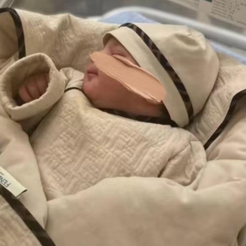 طقم فندي البيج ٥ قطع ( كيس الماركة مجاناً)