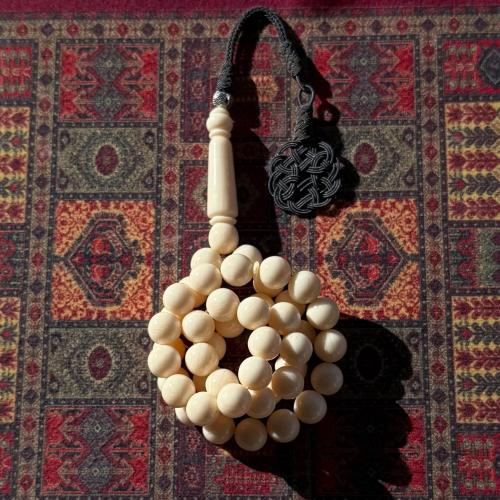 مسباح كريمي طربزونه رصاصي