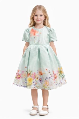 فستان سماوي فاتح مزين بالزهور المائية