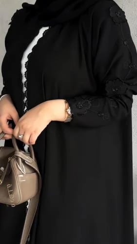 Muzon abaya