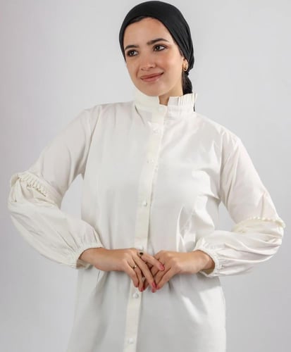 شميز ياقه بليسيه وكم منفوش