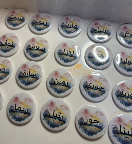 بروش دائري بالاسماء وثيم قلب