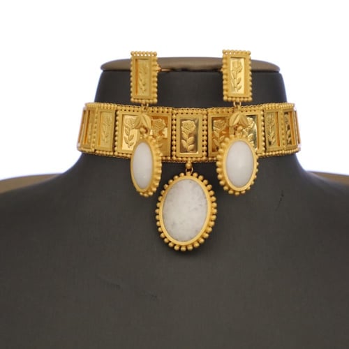 مخنق سبائك مع الحلق حجر أبيض عقيق