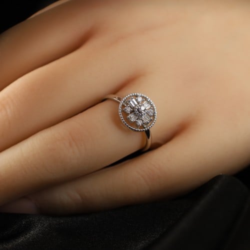 خاتم أبيض تطبيق الماس مقاس 14.5