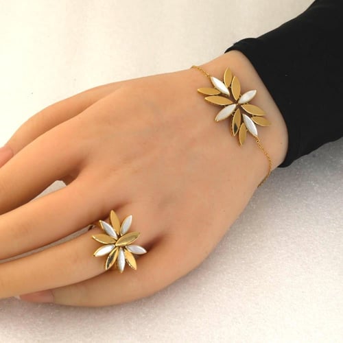 نصف طقم مع الاسوارة