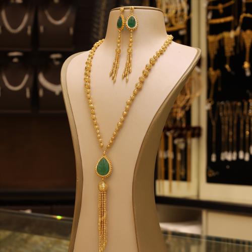 طقم ذهب سبحة حجر عقيق أخضر فاتح