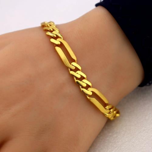 سوارة طايحة موناكو FIGARO