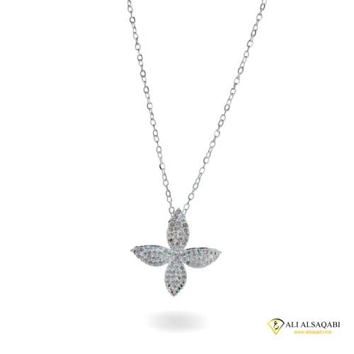 عقد الوردة ذهب ابيض