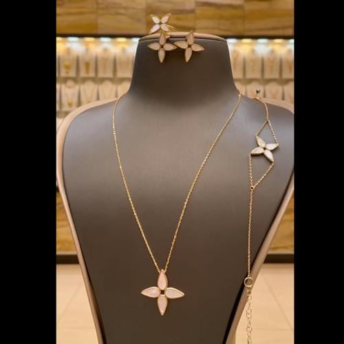 طقم روبوتكوين صدف لون ابيض