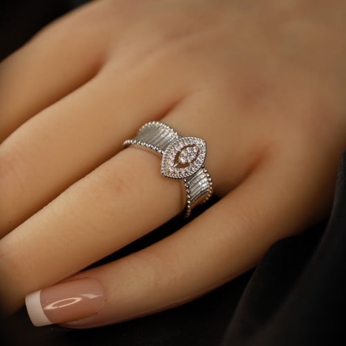 خاتم أبيض تطبيق الماس مقاس 13