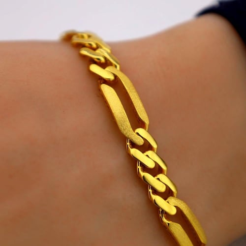 سوارة طايحة موناكو FIGARO