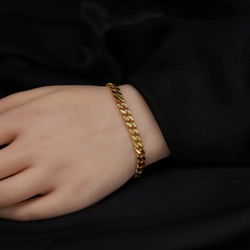 أسواره طايحة