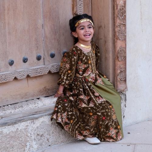 فستان شعبي اخضر عشبي فاتح