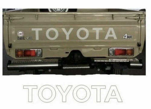 علامه تويوتا ابيض باب الحوض شاص أصلي