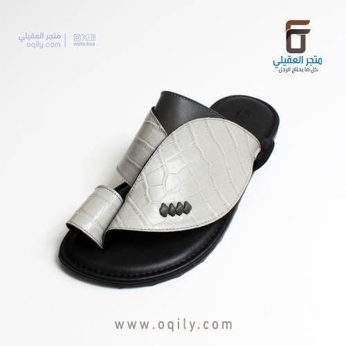 حذاء شرقي تركي