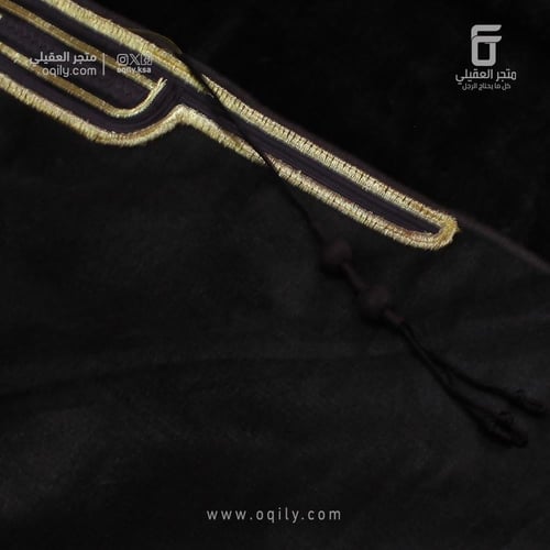 فروه رجالية بني تطريز ذهبي