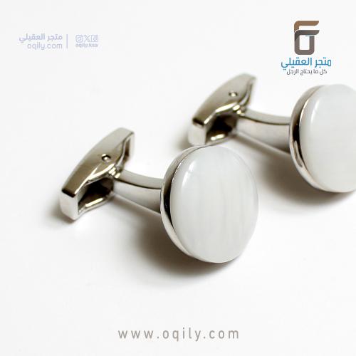 كبكات رجالية فضية بتصميم بيضاوي