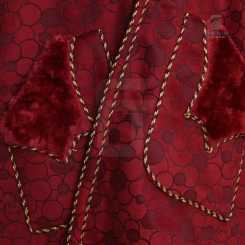 فروه نسائي - احمر