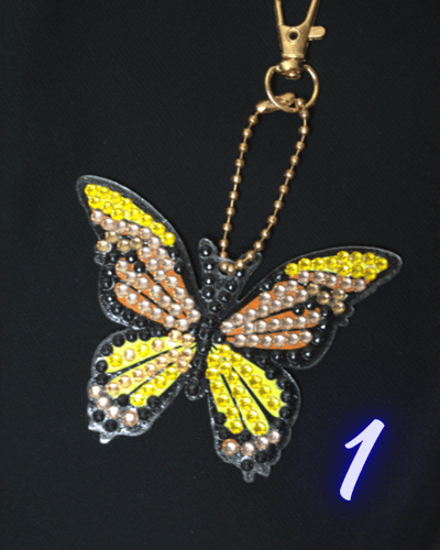 ميداليات الفراشات