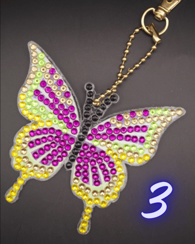 ميداليات الفراشات