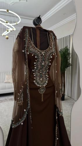 فستان باربي وتل وتطريز يدوي