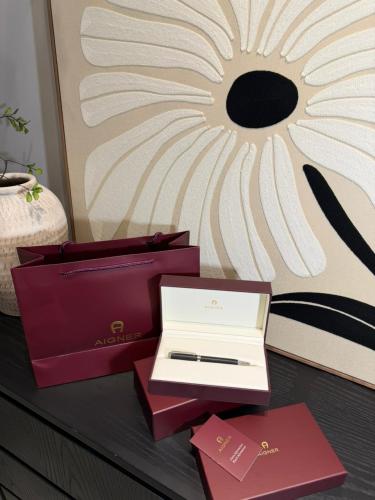 قلم أقنر اسود بجميع ملحقاته