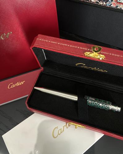 قلم كارتير اخضر