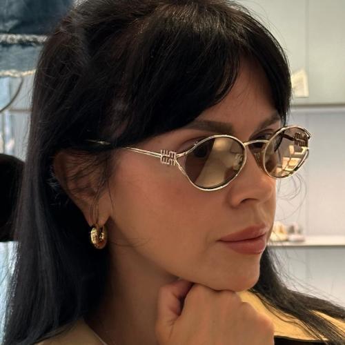 نظارة من YY