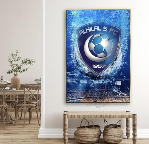 لوحة جدارية بشعار نادي الهلال